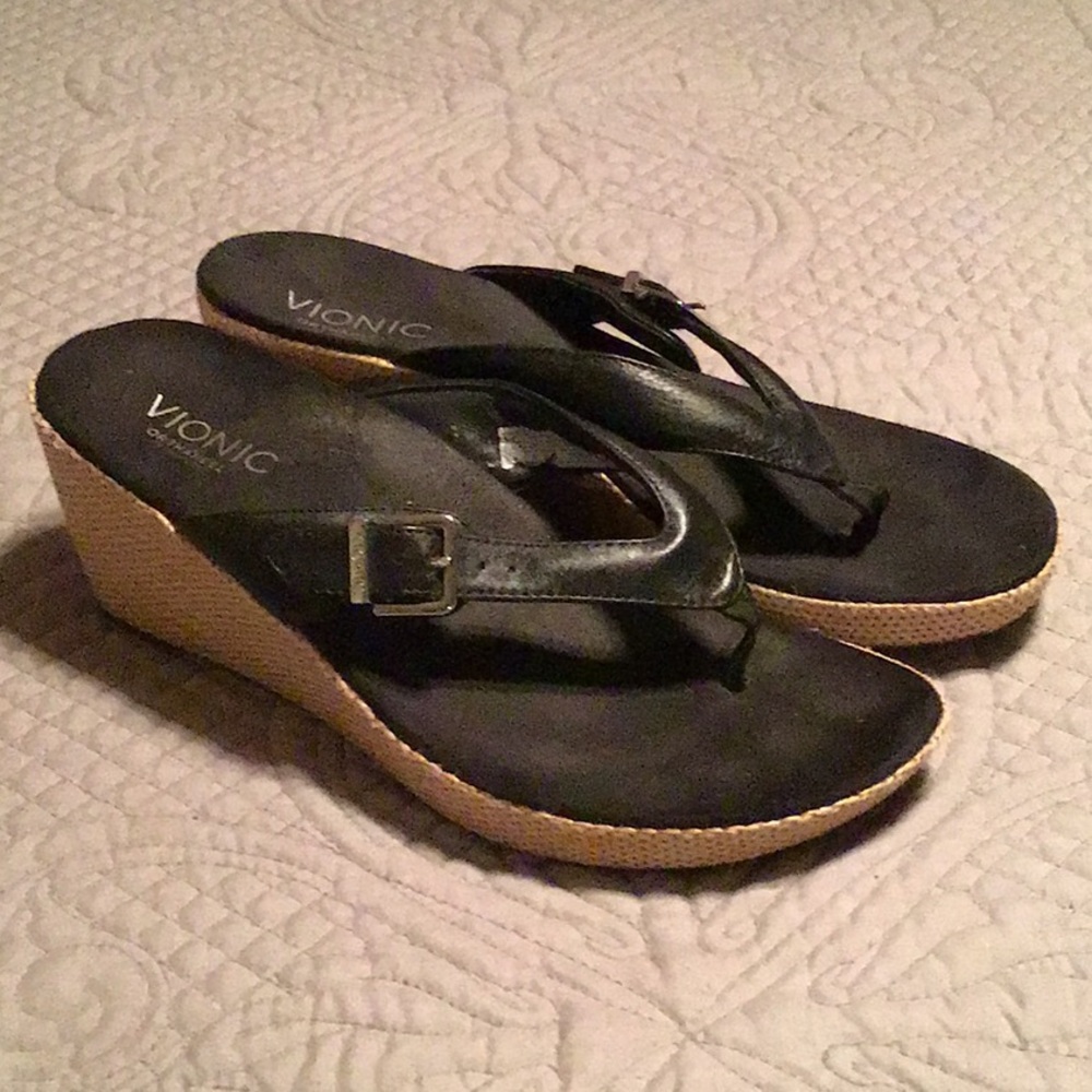 Vionic platform wedge flip flop thong sandals
